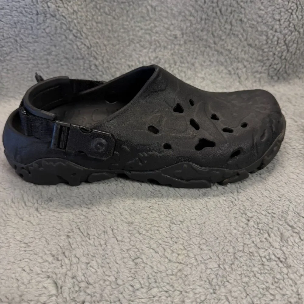 CROCS All-Terrain Atlas Clog Mens 11 Black Sandals 208391-060 Outdoor Rugged MTN